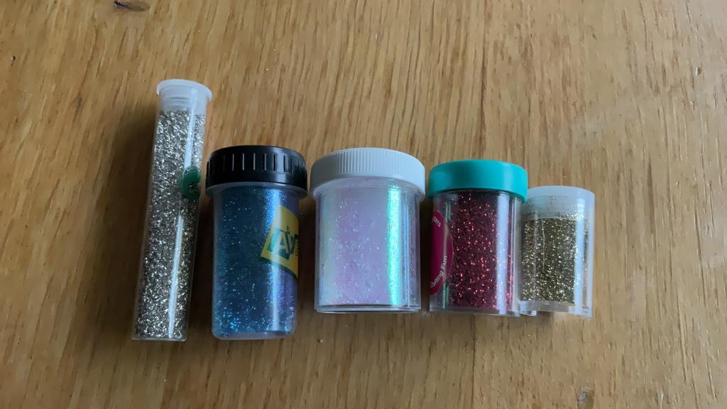 5 potjes glitters, Ophalen of Verzenden, Zo goed als nieuw, Knutselwerk