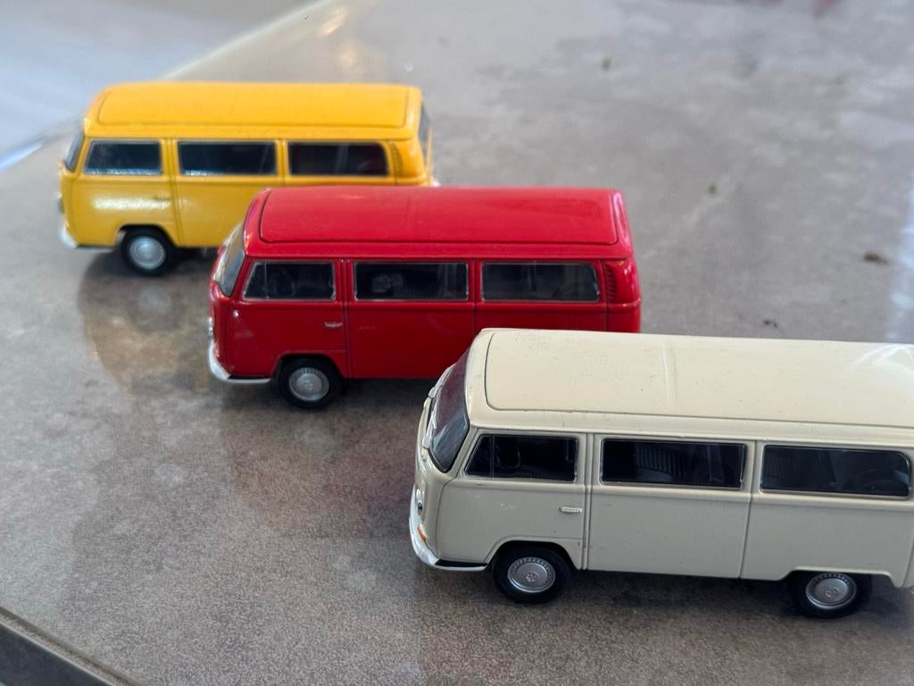 Collectie VW Busjes Modelauto's welly, Hobby en Vrije tijd, Modelauto's | 1:43, Ophalen, Gebruikt, Auto, Overige merken