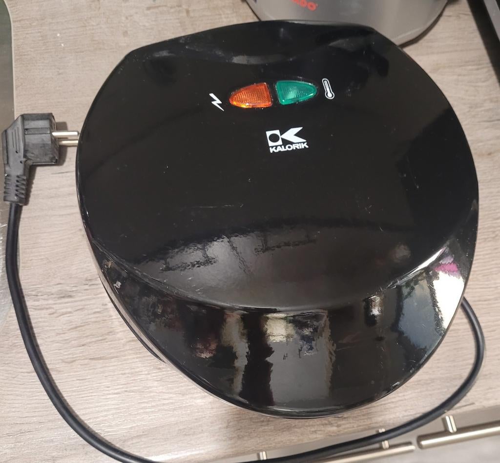 Kalorik Mini Donut Maker - Zo goed als nieuw!, Ophalen of Verzenden, Uitneembare platen, Zo goed als nieuw