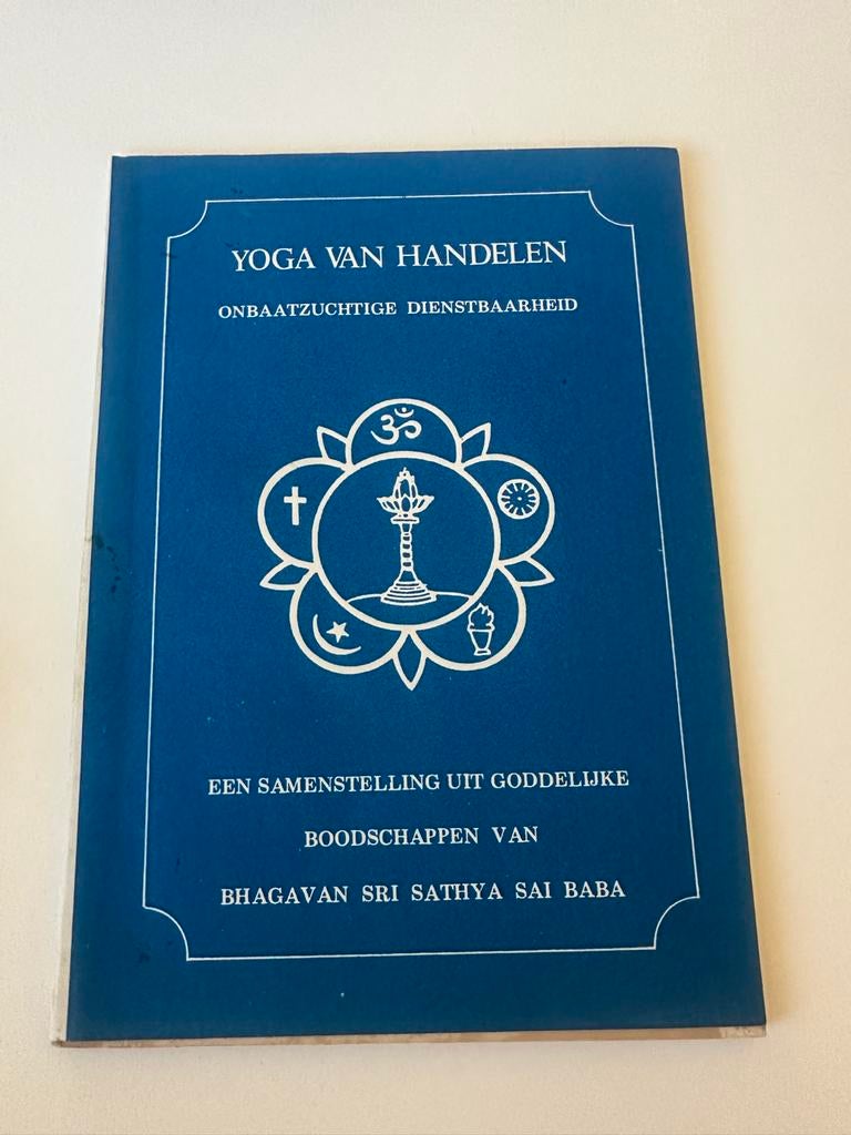 Yoga van Handelen - Bhagavan Sri Sathya Sai Baba, Boeken, Ophalen of Verzenden, Gelezen, Spiritualiteit algemeen, Achtergrond en Informatie