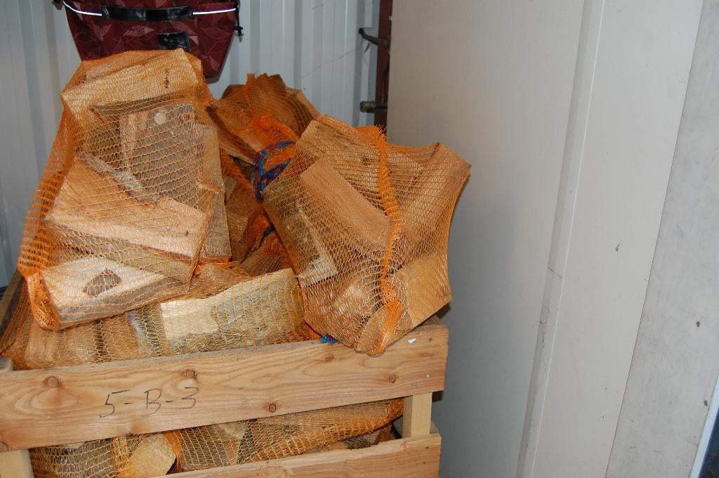 zakken / netten ovengedroogd openhaardhout / haardhout, Tuin en Terras, Haardhout, Minder dan 3 m³, Ophalen, Beukenhout, Blokken