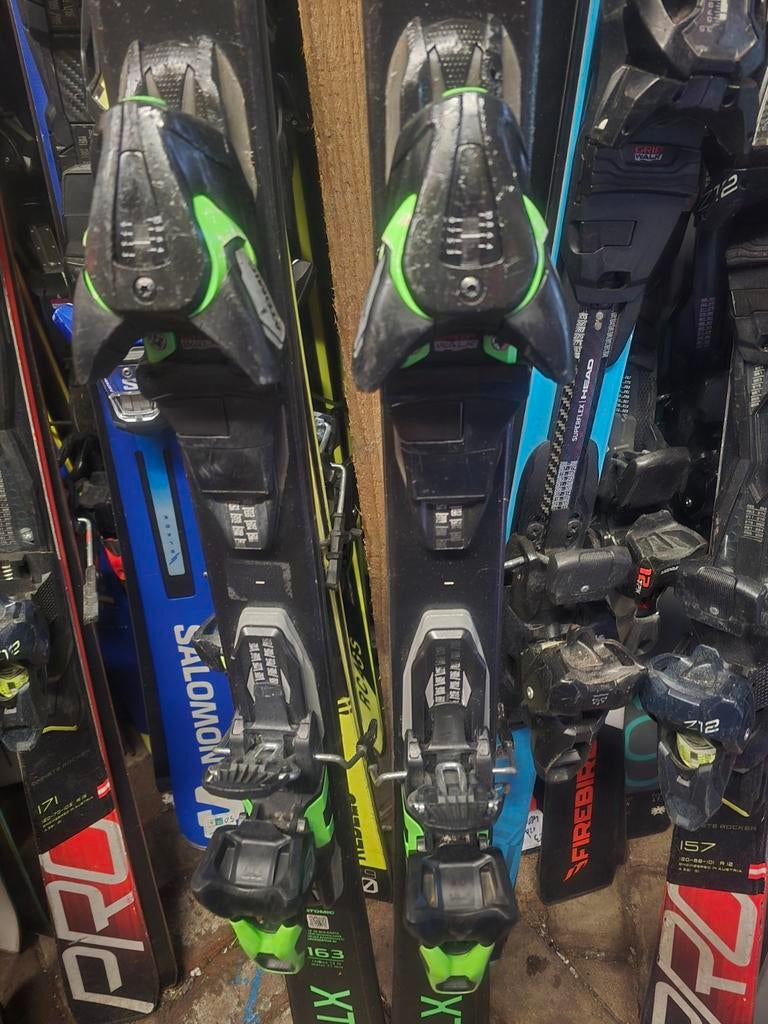 163cm ATOMIC REDSTER XT TI, 160 tot 180 cm, Ophalen of Verzenden, Zo goed als nieuw, Carve