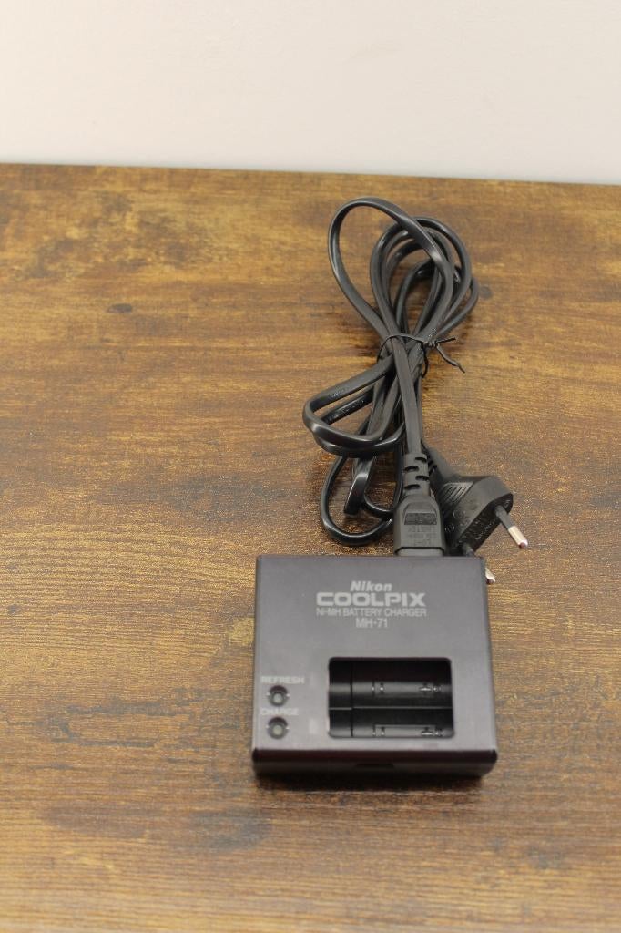 Nikon Coolpix MH-71 Battery Charger, Ophalen of Verzenden, Zo goed als nieuw, Resell Store Fremi, Info@fremishop.nl