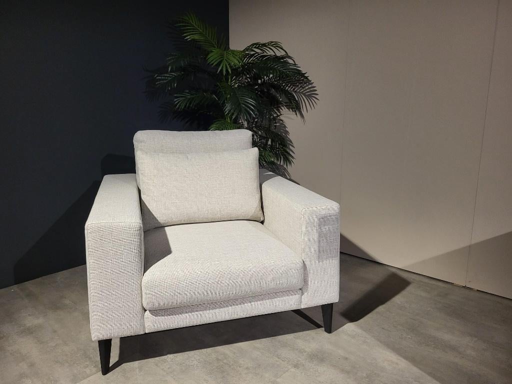 Fauteuil in stof, Ophalen, 100 tot 125 cm, Nieuw, 100 tot 125 cm