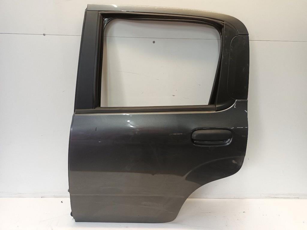 Portier links achter Fiat Panda, Onderdelen@venauto.nl, Van der Ven Autorecycling B.V., Gebruikt, Ettenseweg 76, 4706 PB Roosendaal, The Netherlands