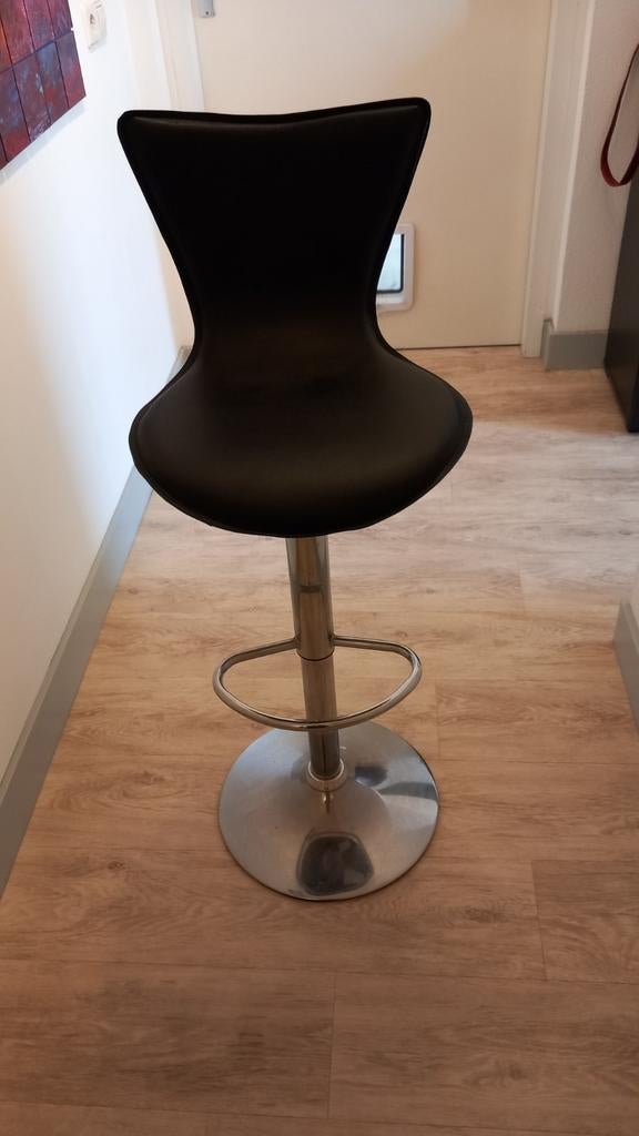 Barkruk zwart, 1 kruk, Ophalen, 60 tot 90 cm