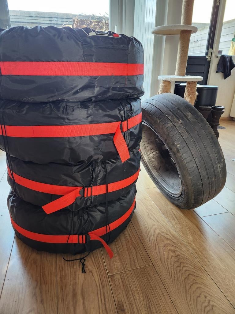 Velgen met winterbanden oa Captur 2014, Ophalen