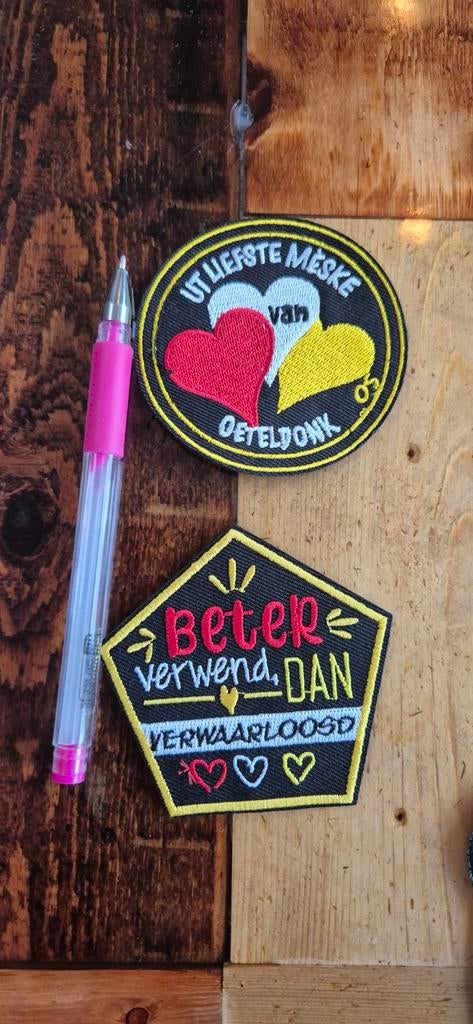 Oeteldonk carnaval Strijk Emblemen - Nieuw, Ophalen of Verzenden, Nieuw, Overige applicaties