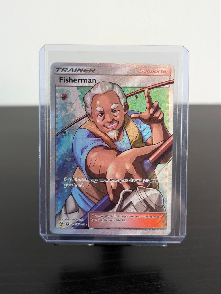 Fisherman (HIF SV83) Hidden Fates Pokémon Kaart, Hobby en Vrije tijd, Verzamelkaartspellen | Pokémon, Ophalen of Verzenden, Zo goed als nieuw