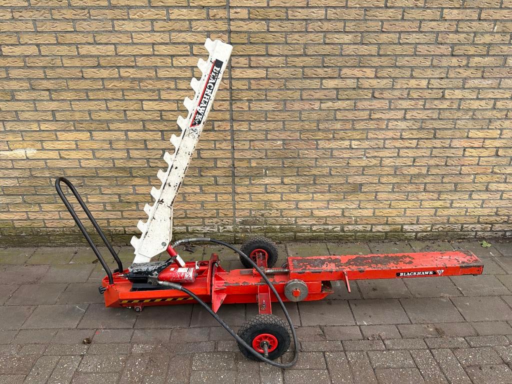 Blackhawk richtbank met trektoren, Ophalen of Verzenden