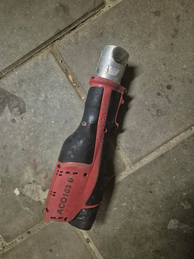 Wavin aco 103 perstang met maxipro persbekken aircoleidining, Ophalen, Zo goed als nieuw