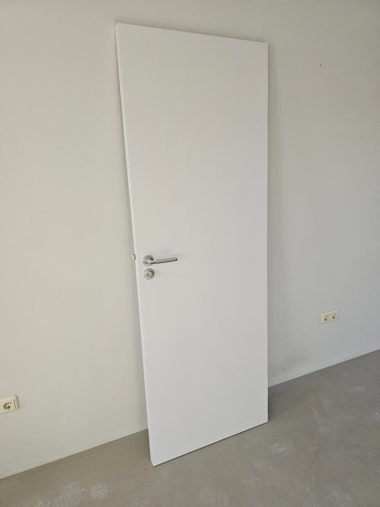 Witte stompe binnendeur met beslag, Ophalen, Binnendeur, 200 tot 215 cm