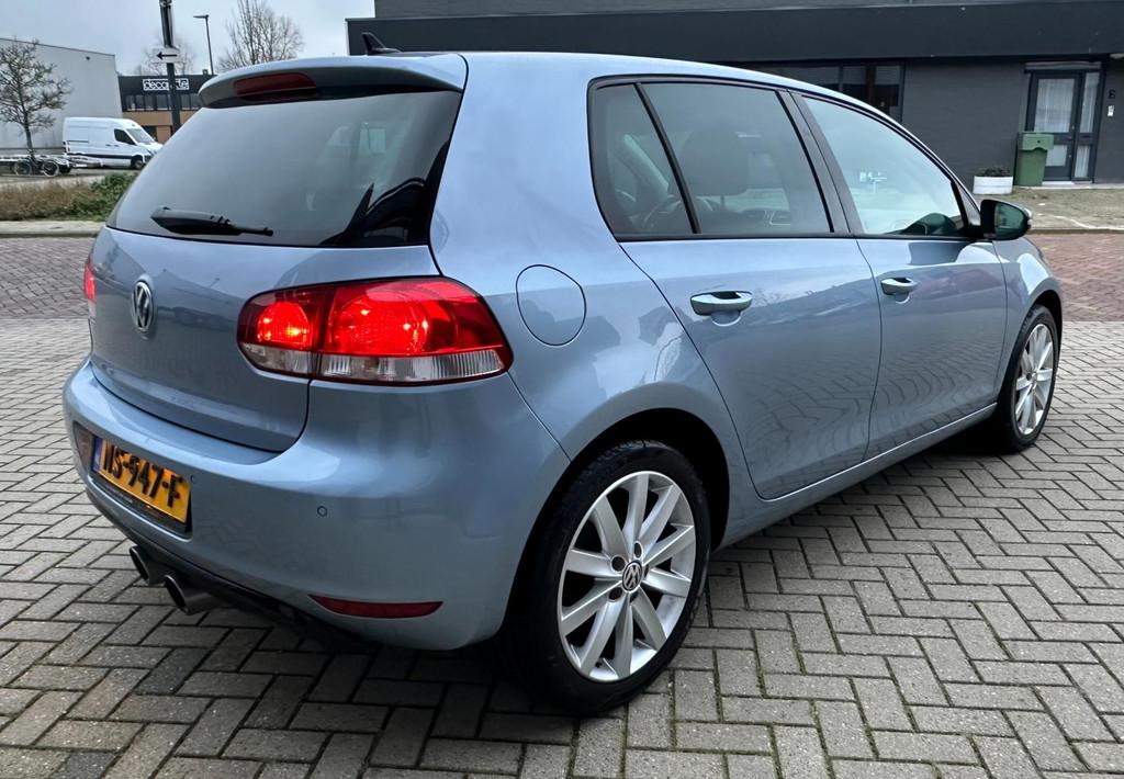 Volkswagen Golf 1.4 TSI Highline DSG/STOELVERW/NAVI/CAMERA, Euro 5, Gebruikt, 4 cilinders, Alcantara