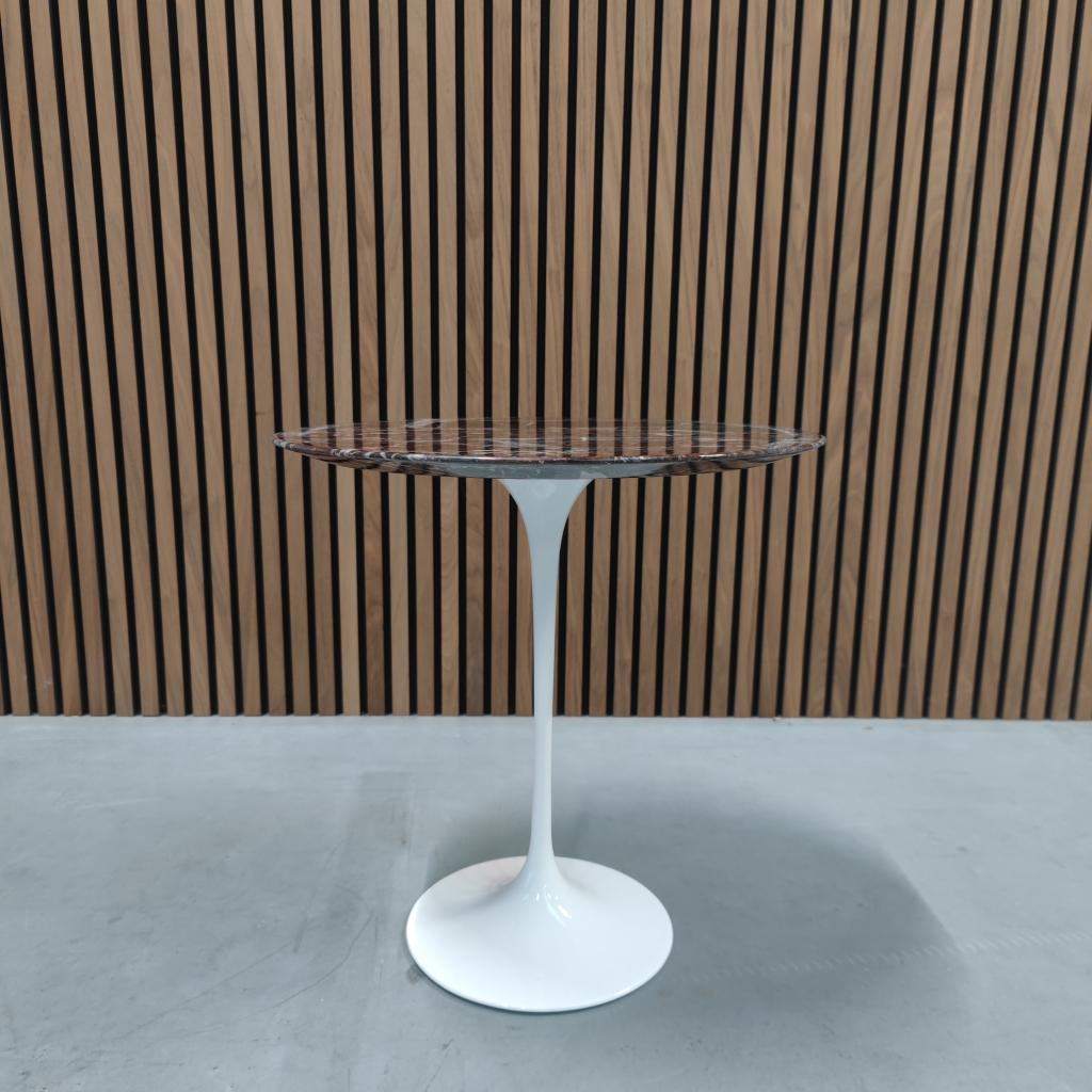 Knoll Saarinen Low Table - Bijzettafel Rosso Rubino ø 51 cm, Ophalen of Verzenden