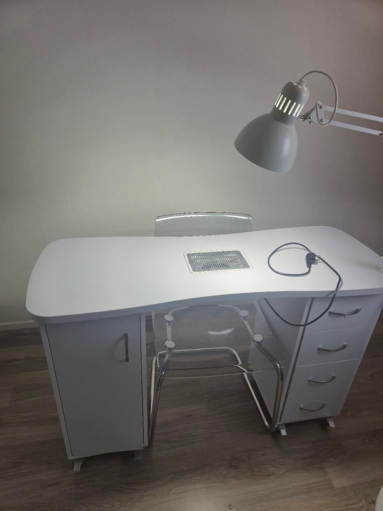 Nageltafel, Ophalen of Verzenden, Gebruikt