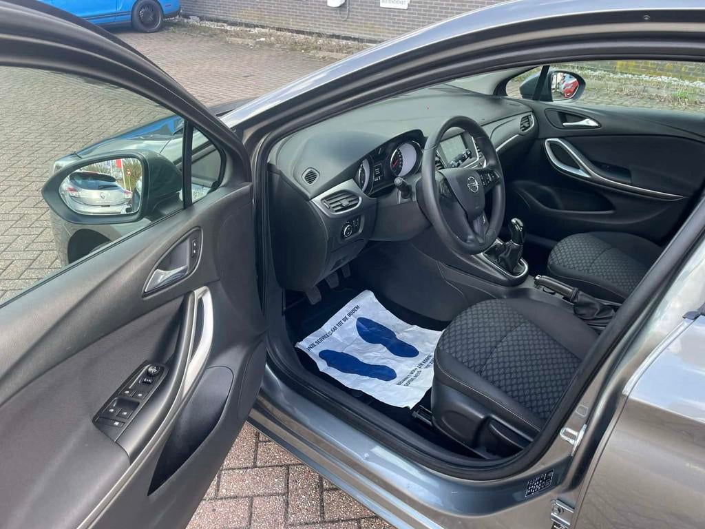 Opel Astra Sports Tourer 1.2 Business Edition, Voorwielaandrijving, Gebruikt, 1199 cc, Origineel Nederlands