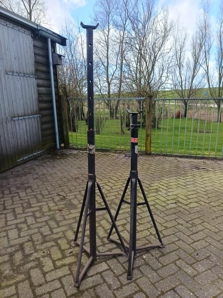 2x Stevige as steunen, Ophalen of Verzenden, Hydraulisch, Garagekrik