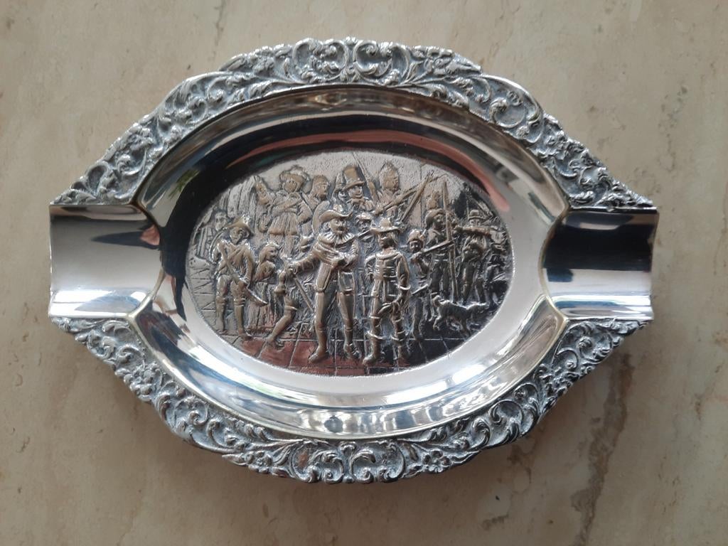 Verzilverde asbak Gero 90 met Nachtwacht motief, Ophalen