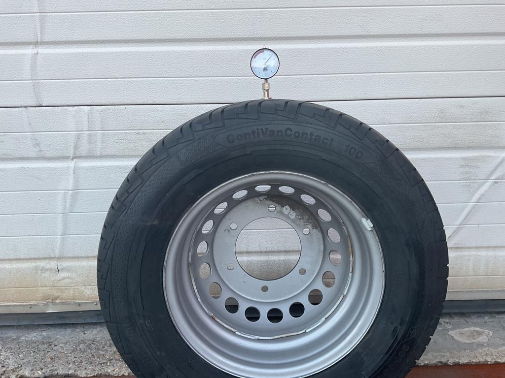 Mercedes - Sprinter. Nieuw reserve wiel. 205 - 75 - 16., Ophalen, Bestelwagen, 16 inch, Banden en Velgen