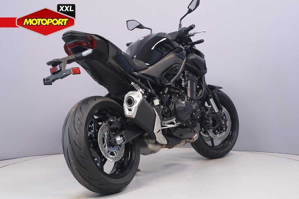 Kawasaki Z900 70KW - foto 3