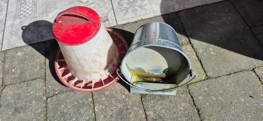 Kippen drinkbak en voerbak., Dieren en Toebehoren, Ophalen, Drinken en Voederen