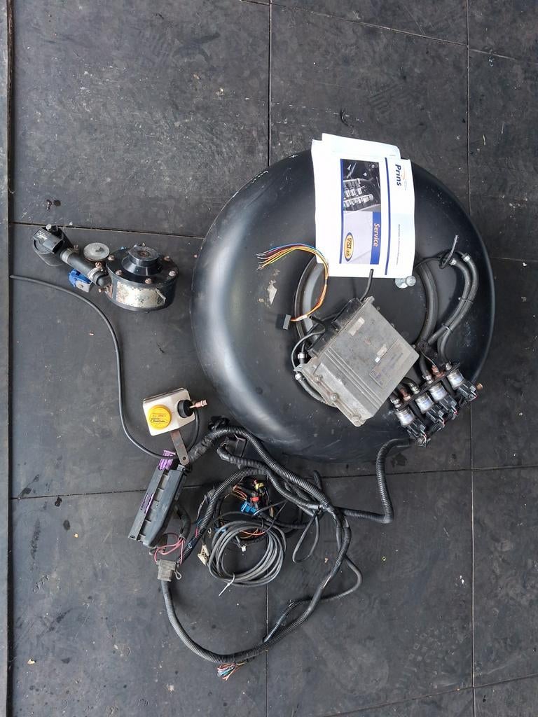 Complete lpg installatie prins ecm vsi4
42l tank.
Verdamper, Ophalen