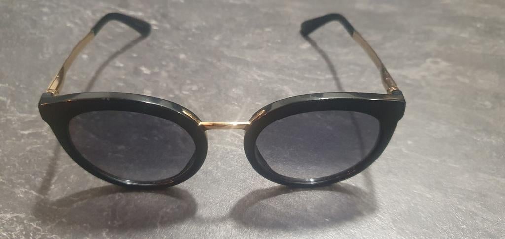 Dolce & Gabbana zonnebril, Sieraden, Tassen en Uiterlijk, Zonnebrillen en Brillen | Dames, Gebruikt, Zonnebril, Zwart, Ophalen of Verzenden