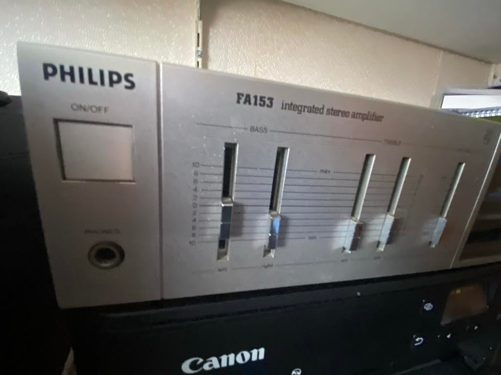 Philips FA153 Geïntegreerde Stereo Versterker, Audio, Tv en Foto, Versterkers en Receivers, Gebruikt, Stereo, Minder dan 60 watt