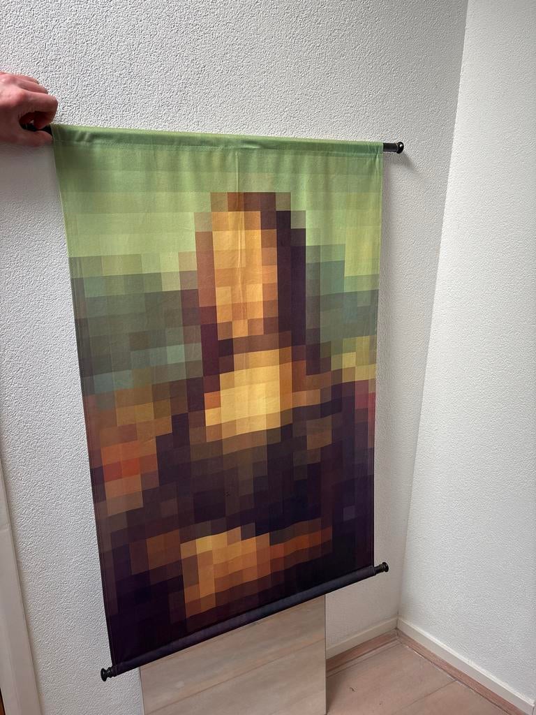 Gepixelde Mona Lisa wandkleed met ophanghaken, Ophalen