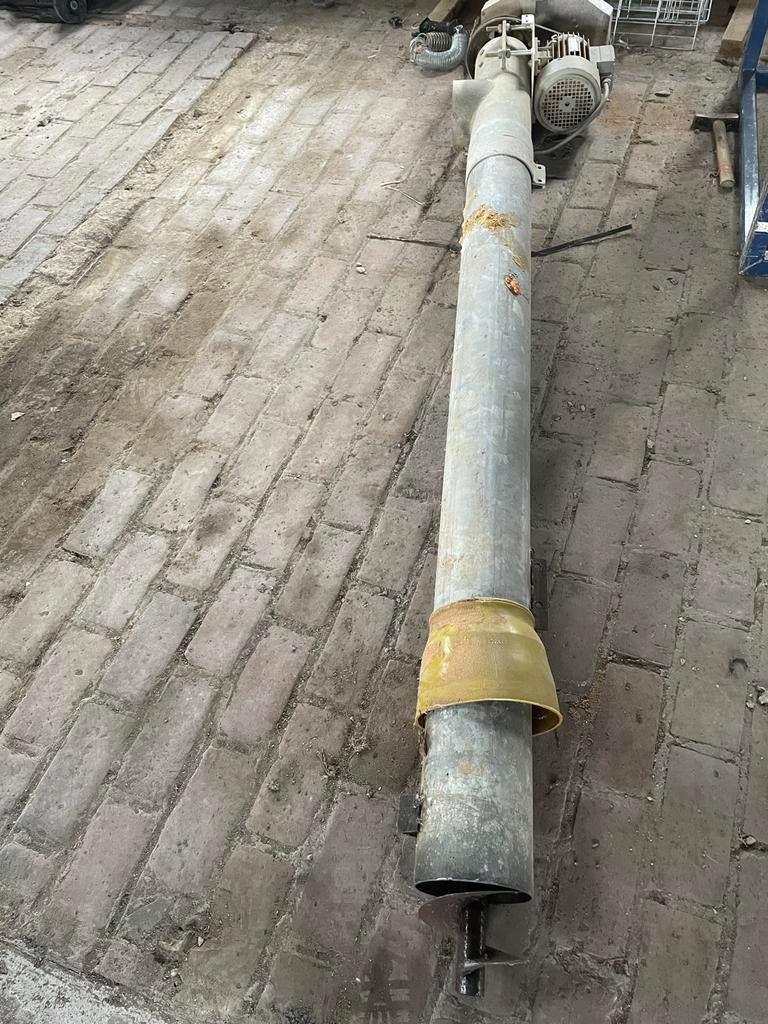 Voer vijzel, Zakelijke goederen, Ophalen