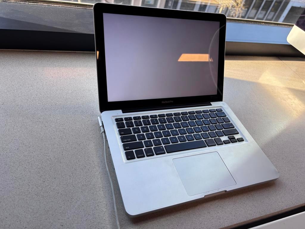 Oudere MacBook Pro, Computers en Software, Apple Macbooks, MacBook Pro, Gebruikt, Minder dan 4 GB, Qwerty