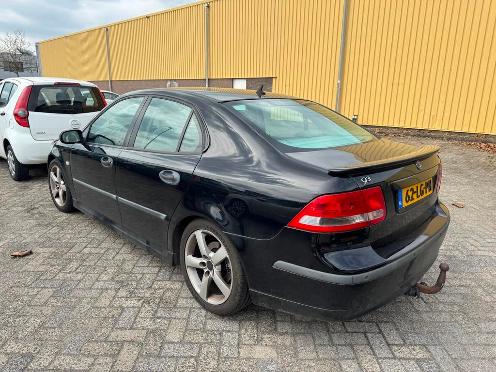 Saab 9-3 Sport Sedan 2.0t Vector Airco, Voorwielaandrijving, 1998 cc, Gebruikt, 4 cilinders