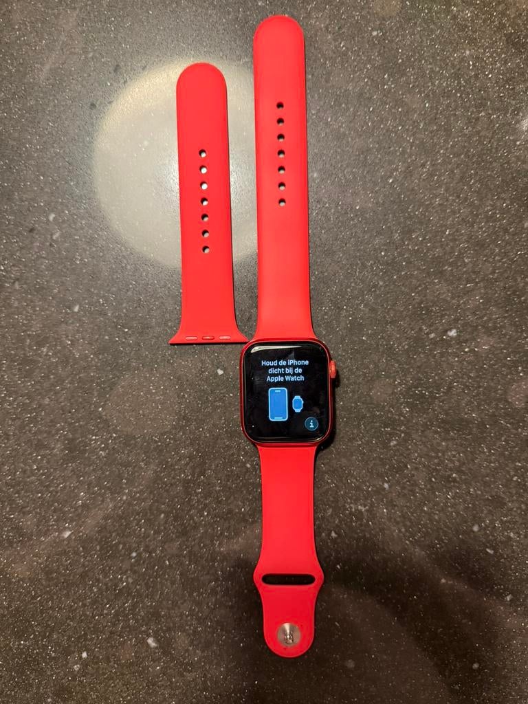 Apple iwatch 6 serie, Sieraden, Tassen en Uiterlijk, Smartwatches, IOS, Ophalen of Verzenden, Zo goed als nieuw, Waterdicht
