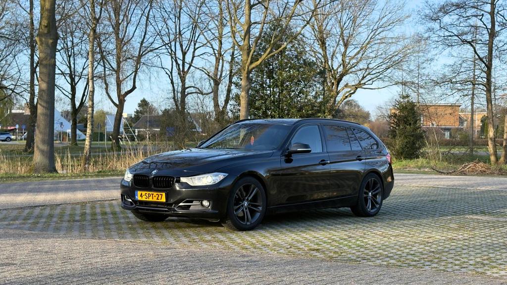 BMW 3-Serie 320D Xdrive High Executive PANO DEALERONDERHOUDN, 745 kg, 1995 cc, 4 cilinders, 1465 kg