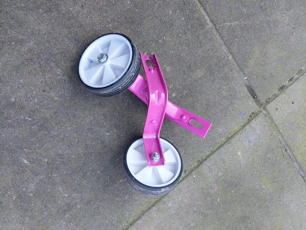 Roze zijwieltjes voor 16 inch fiets, Ophalen, Zo goed als nieuw