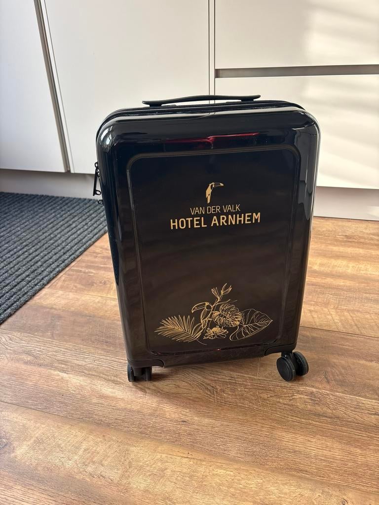 Koffer met Van der Valk logo, Ophalen of Verzenden, Zo goed als nieuw, Hard kunststof, 50 tot 60 cm