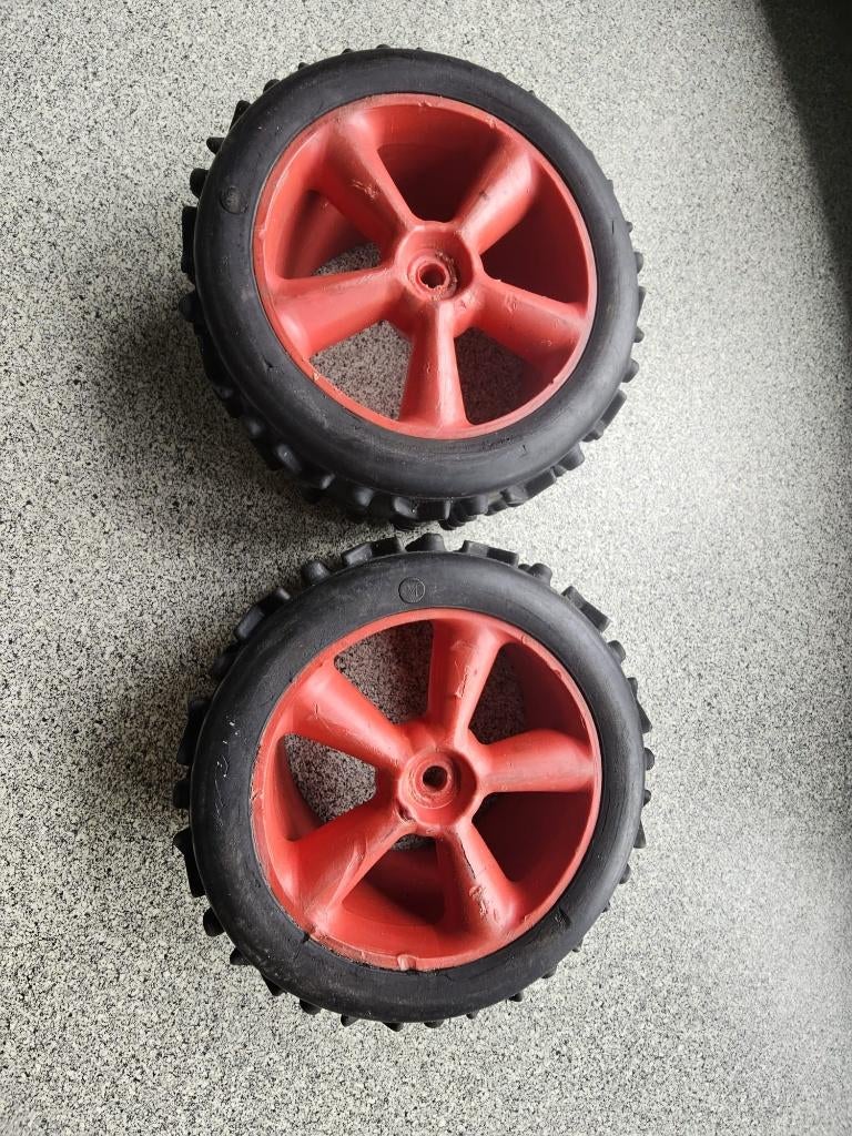 2 rode ofroad banden 1:5  (FG/Hormann/Elcon..), Benzine, Gebruikt, Auto offroad, Ophalen of Verzenden