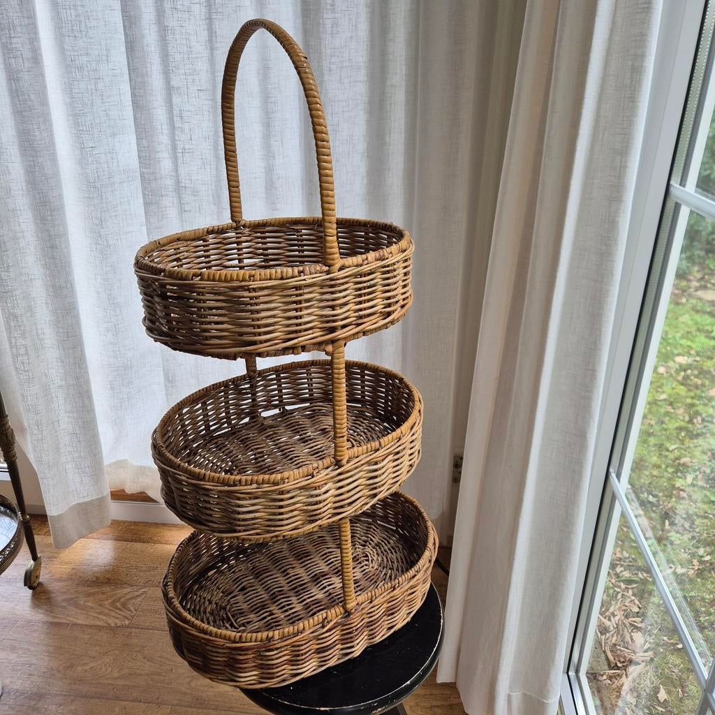 Rotan etagere met 3 manden, 70 cm hoog, Ophalen, Ovaal, Riet