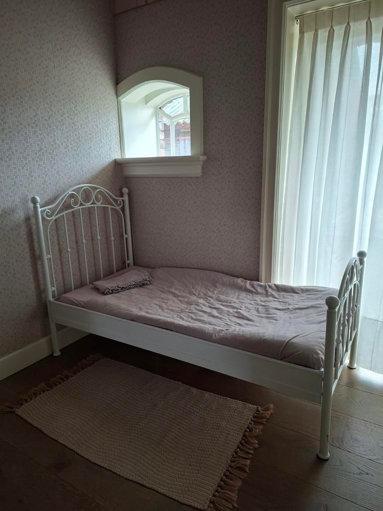 Prachtig peuterbed, metaal incl. beddengoed, Kinderen en Baby's, Kinderkamer | Bedden, Gebruikt, 140 tot 160 cm, 70 tot 85 cm