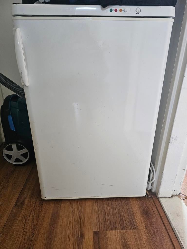 Mooi klijn koelkast 75 euro, Ophalen of Verzenden, Minder dan 60 cm, 160 cm of meer