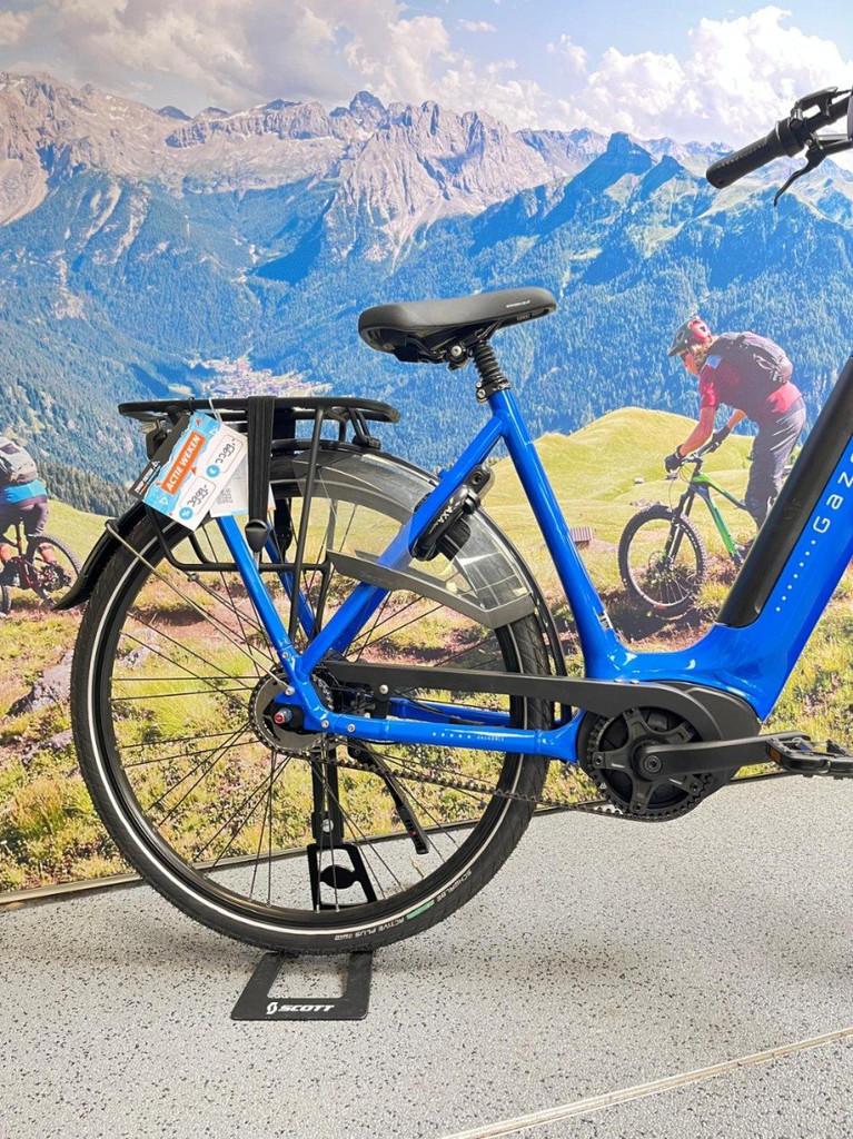 GAZELLE Grenoble HMB Dames Tropical Blue Glans 53cm 2025, -, - 0
-, NL, Nieuw, 51 tot 55 cm