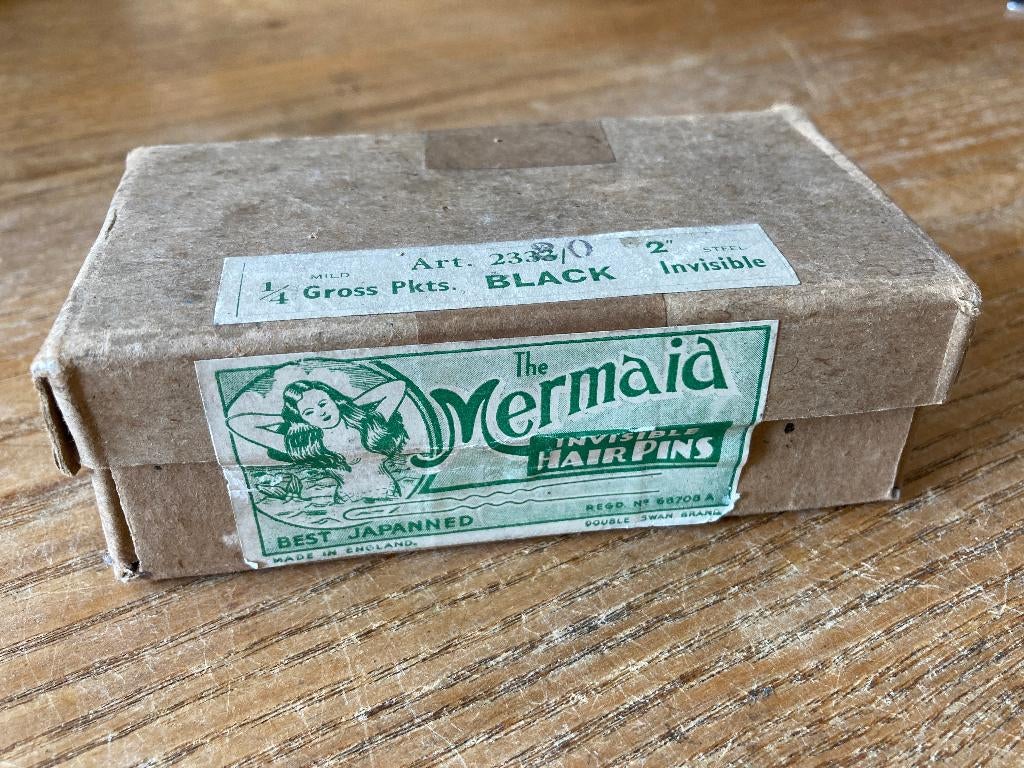 Vintage The Mermaid invisible hair pins japanned england, Antiek en Kunst, Curiosa en Brocante, Ophalen of Verzenden