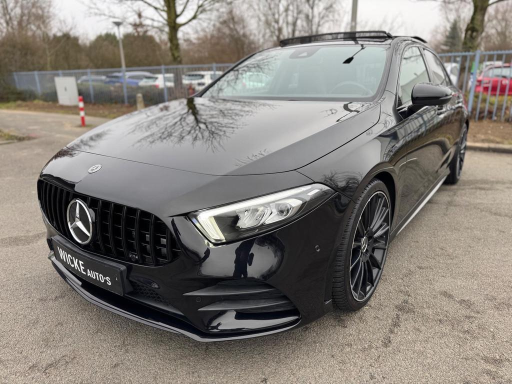 Mercedes-Benz A-klasse 200 AMG Panorama Leder Camera Led Nig, Gebruikt, 4 cilinders, 19 km/l, 1600 kg