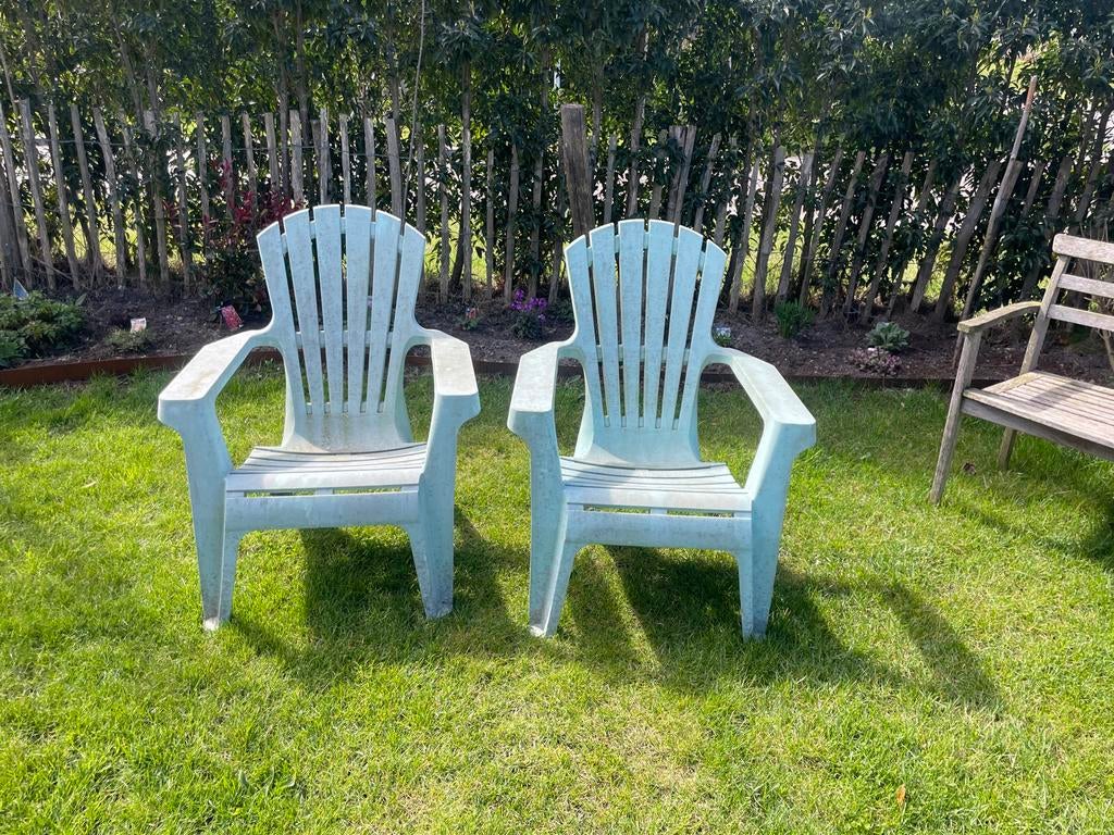 Twee plastic tuinstoelen, Ophalen, Gebruikt, Plastic