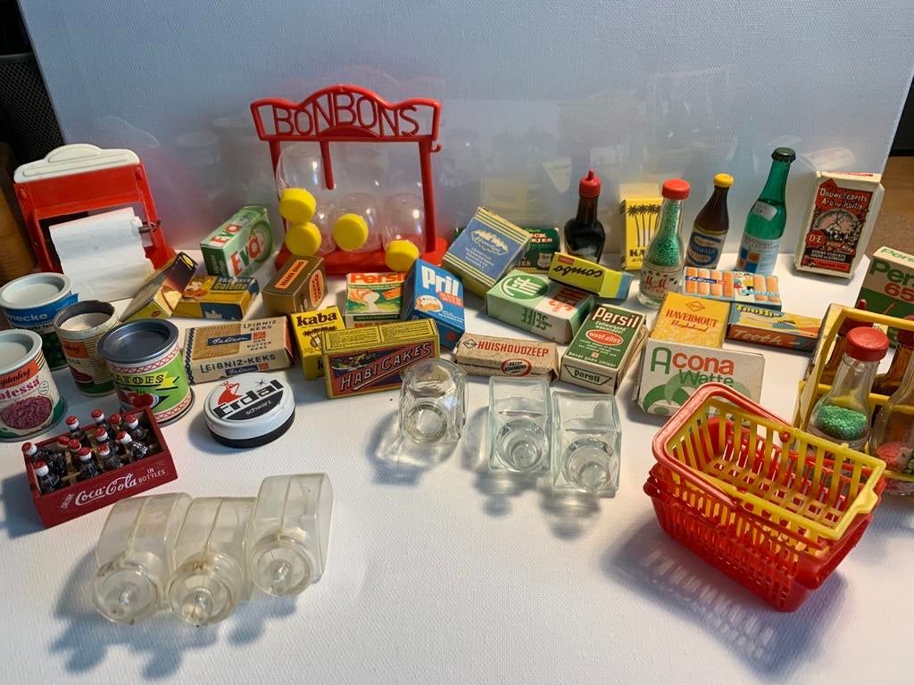 Nostalgische winkelspulletjes, Verzamelen, Poppenhuizen en Toebehoren, Ophalen of Verzenden, Gebruikt, Poppenhuis