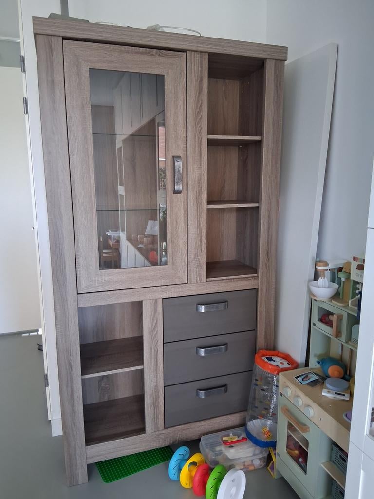 Haco Toronto vitrinekast, Huis en Inrichting, Ophalen, Zo goed als nieuw