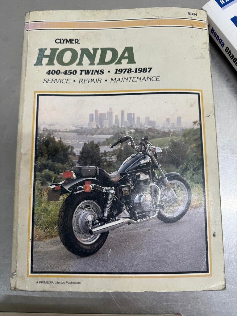 Honda werkplaatsboeken CB550/650 450/550 twin cx 400/500, Motoren, Ophalen of Verzenden, Honda