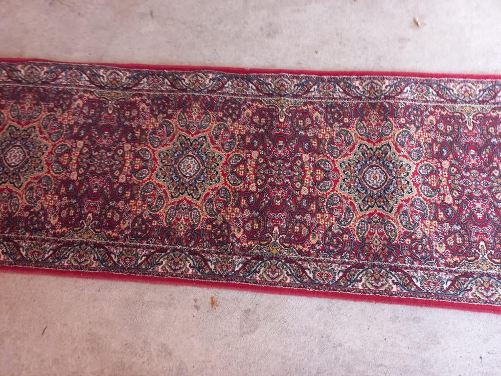 Mooie lange (trap)loper, met bevestigingsmiddelen, Huis en Inrichting, Ophalen, Gebruikt, Overige kleuren, 200 cm of meer