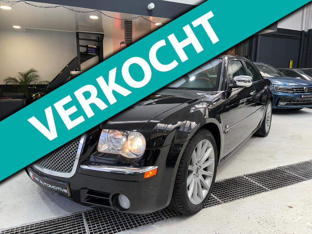 Chrysler 300C 5.7 V8 HEMI AUT|Schuifdak|Leder|Trekhaak|Cruis, Automaat, Gebruikt, 8 cilinders, Zwart