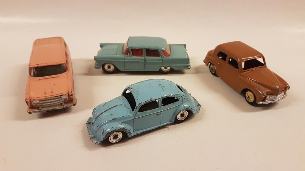 2 Dinky Toys Hillman, Nash Rambler., Hobby en Vrije tijd, Ophalen of Verzenden, Zo goed als nieuw, Auto, Overige merken